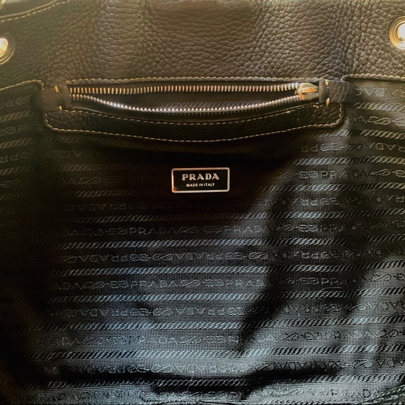 Vintage Navy Prada Leather Tote - Picture 4 of 5